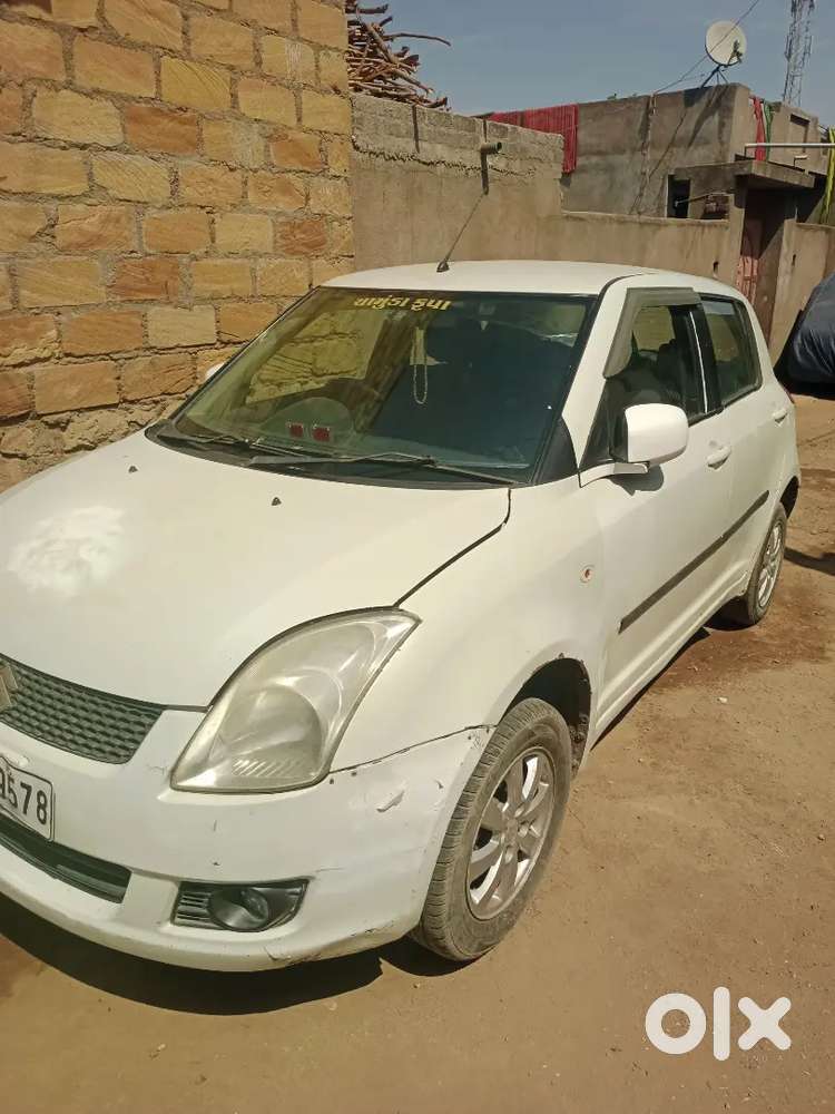 Maruti Suzuki Swift 2010 Cng & Hybrids 230000 Km Driven