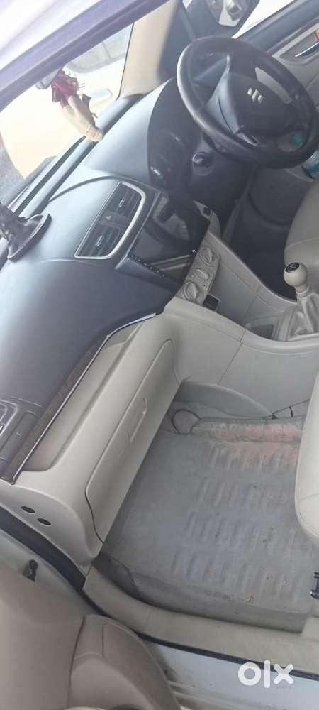 Maruti Suzuki Dzire 2015