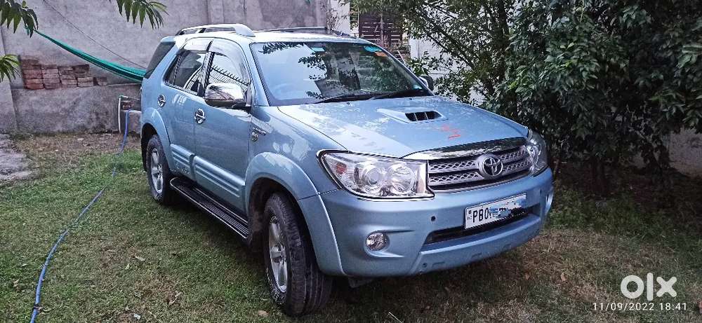 Toyota Fortuner 2012 Diesel 90000 Km Driven