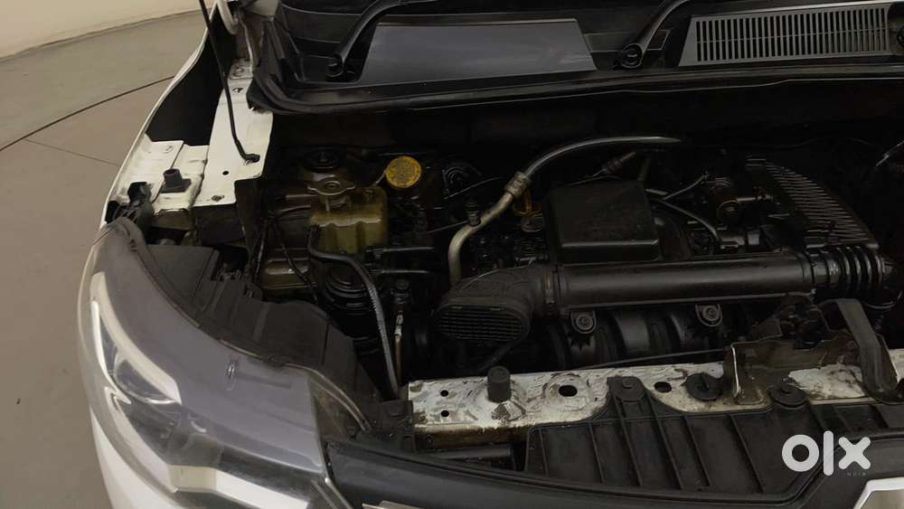 Renault Triber Rxt, 2022, Petrol