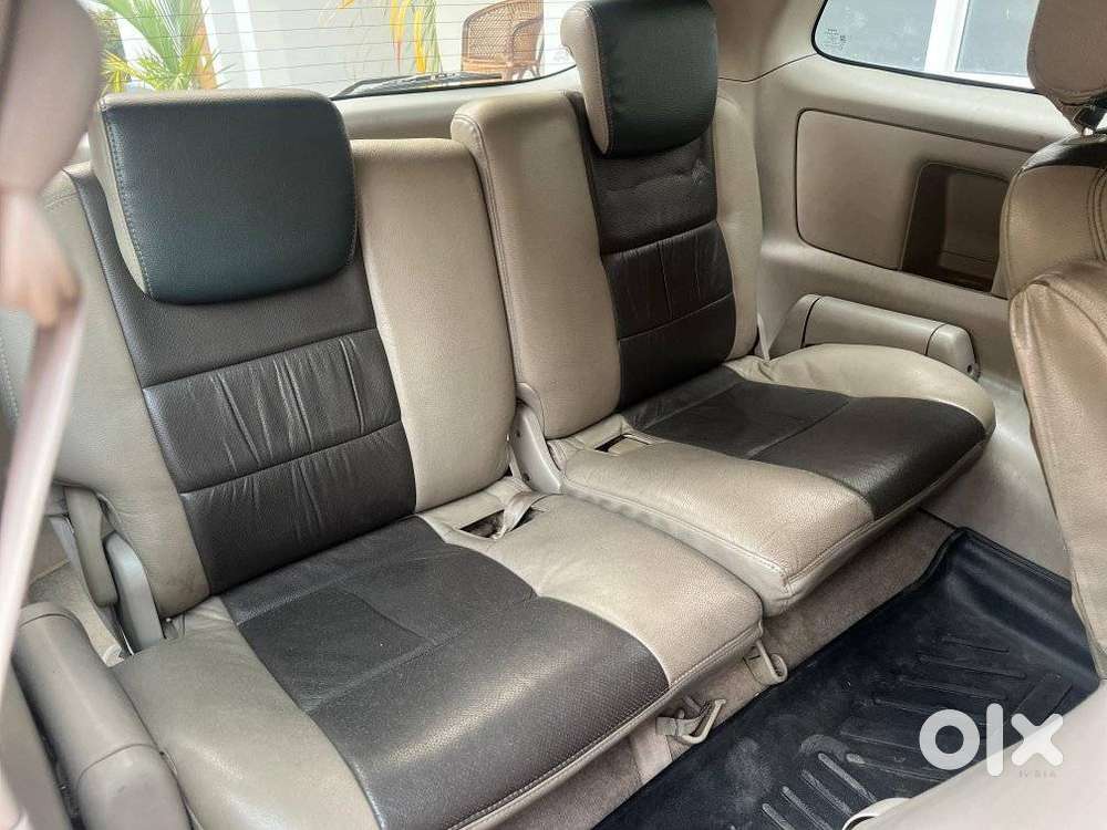 Toyota Innova 2.5 V 7 Str, 2011, Diesel