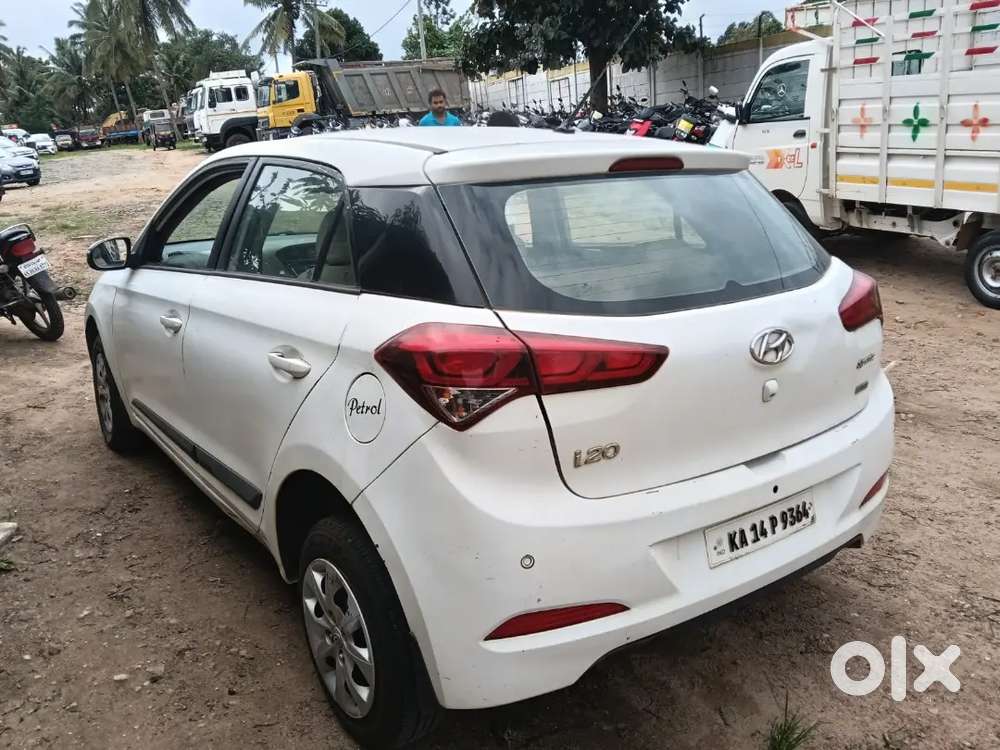 Hyundai I20 Petrol Spotz 2017