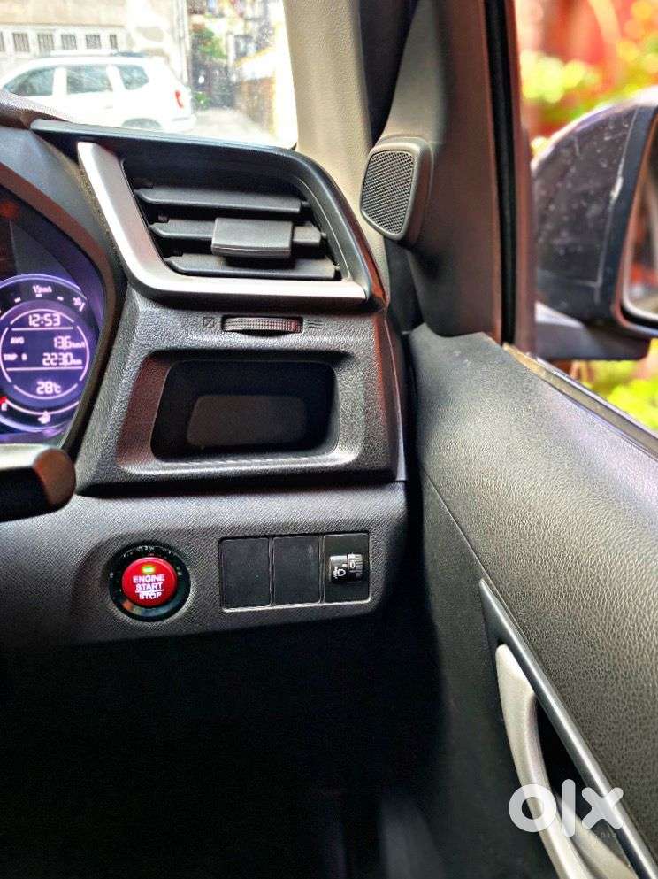 Honda Br-v Style Edition V Cvt, 2016, Petrol