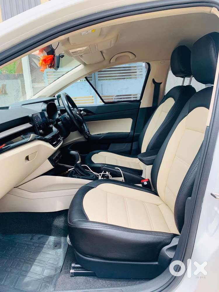 Skoda Slavia Ambition 1.5l Tsi Dsg, 2023, Petrol