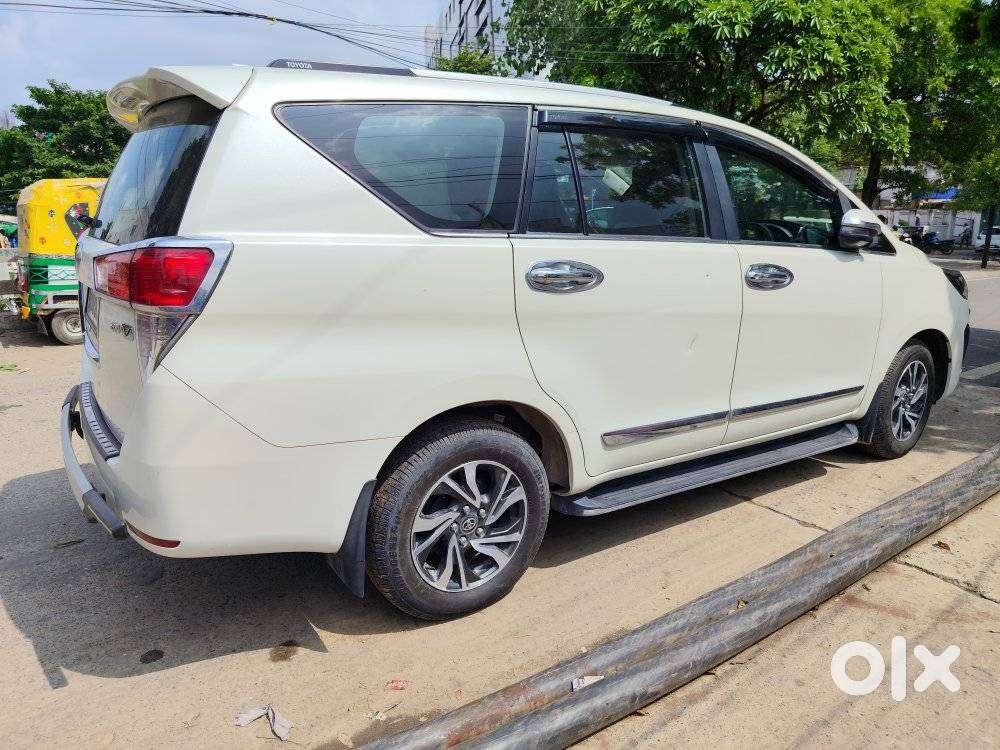 Toyota Innova Crysta 2.4 V, 2022, Diesel