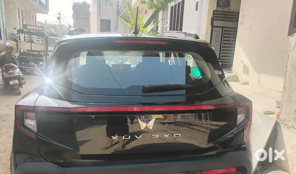 Mahindra Xuv 3xo 2025 Diesel 11000 Km Driven