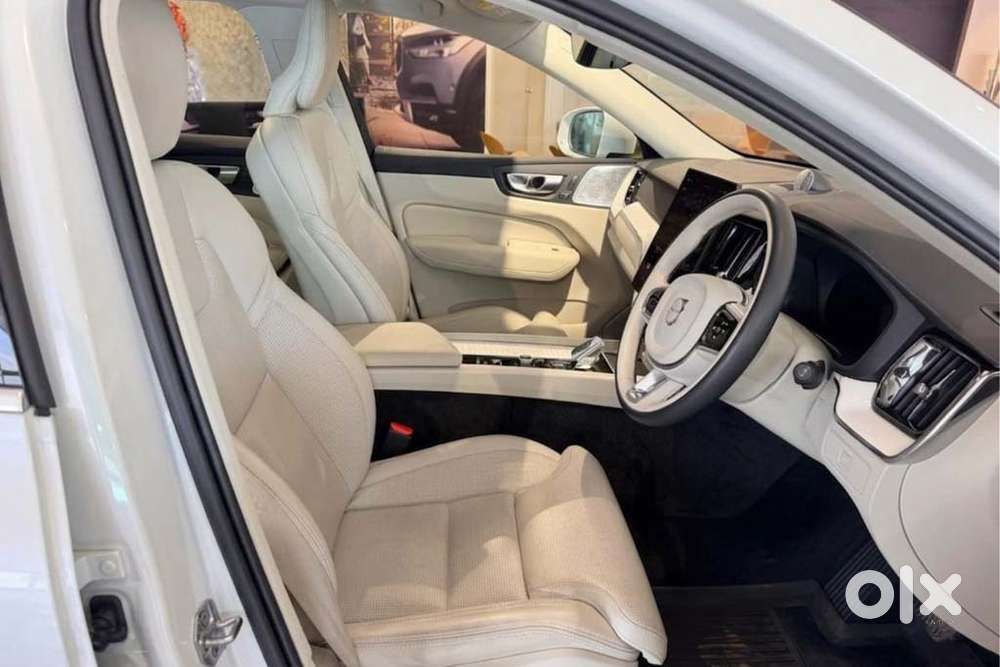 Volvo XC60 2.0 B5 Ultimate, 2026, Petrol