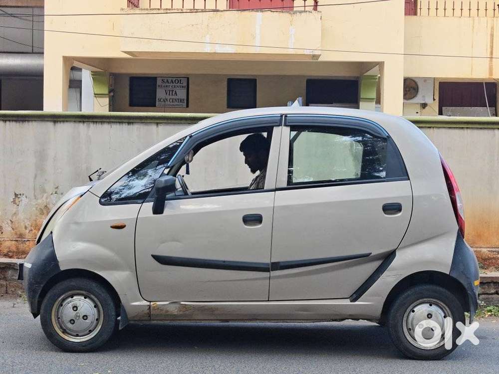 Tata Nano Xe, 2012