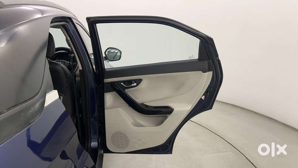 Tata Nexon Xz Plus (hs), 2022, Petrol