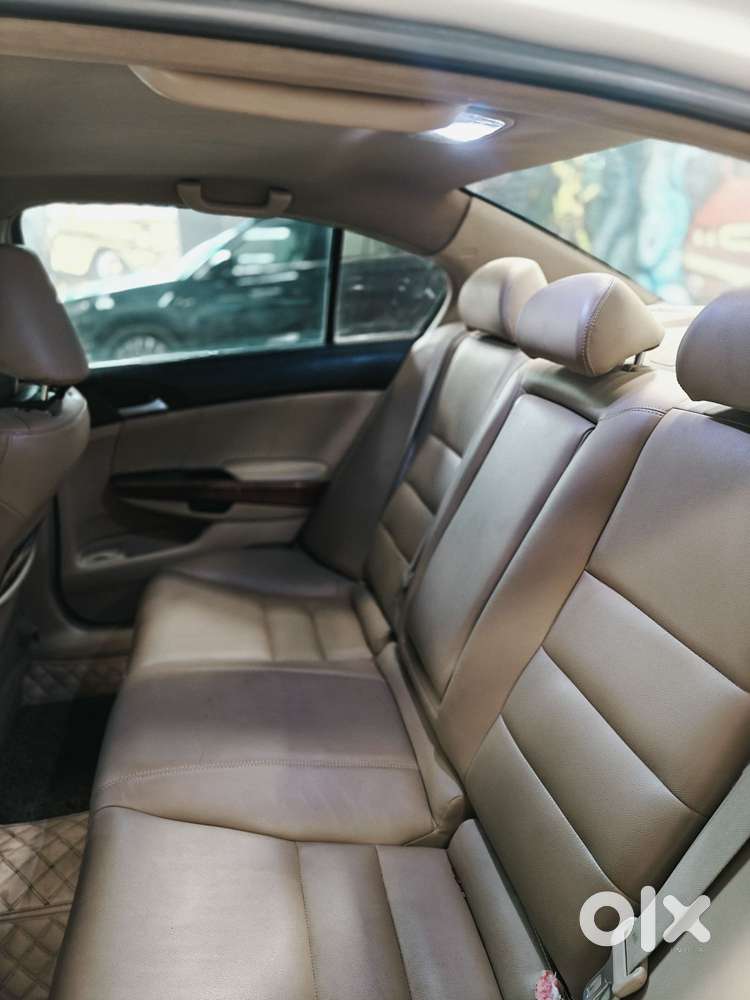 Honda Accord 2.4 Elegance Automatic, 2011, Petrol