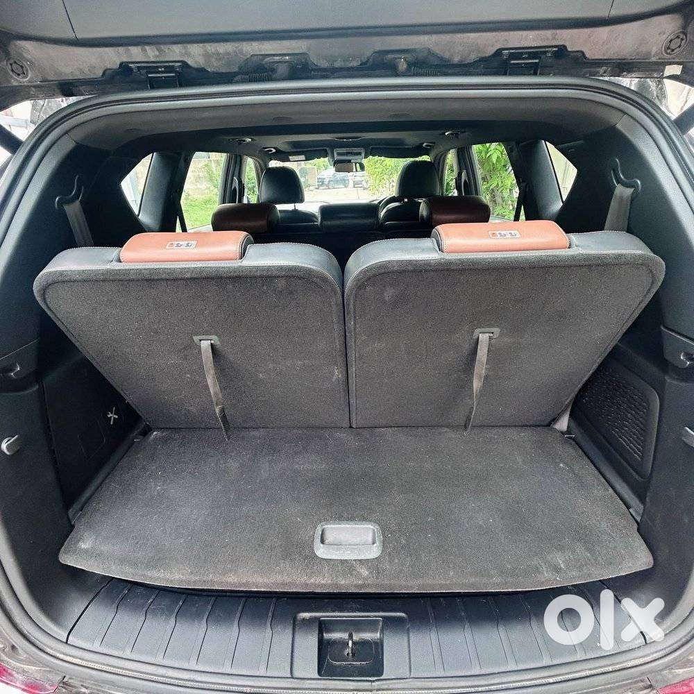 Mahindra Alturas G4 4wd At, 2019, Diesel
