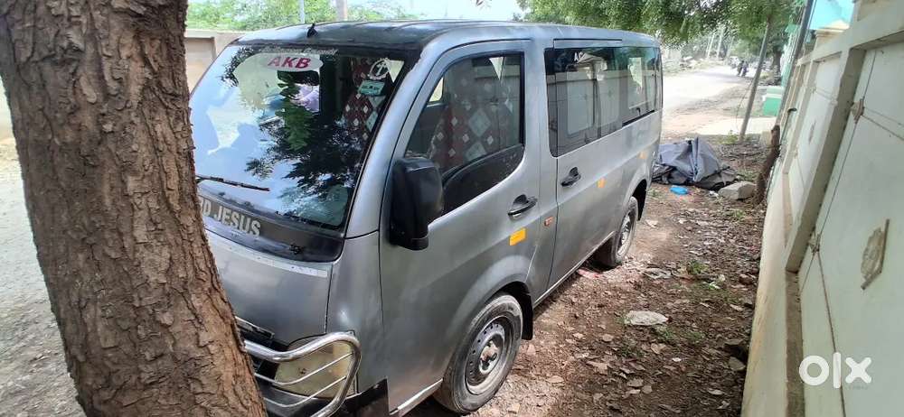 Perfect Vehicle For 8 Seater Family Car With Good Milage