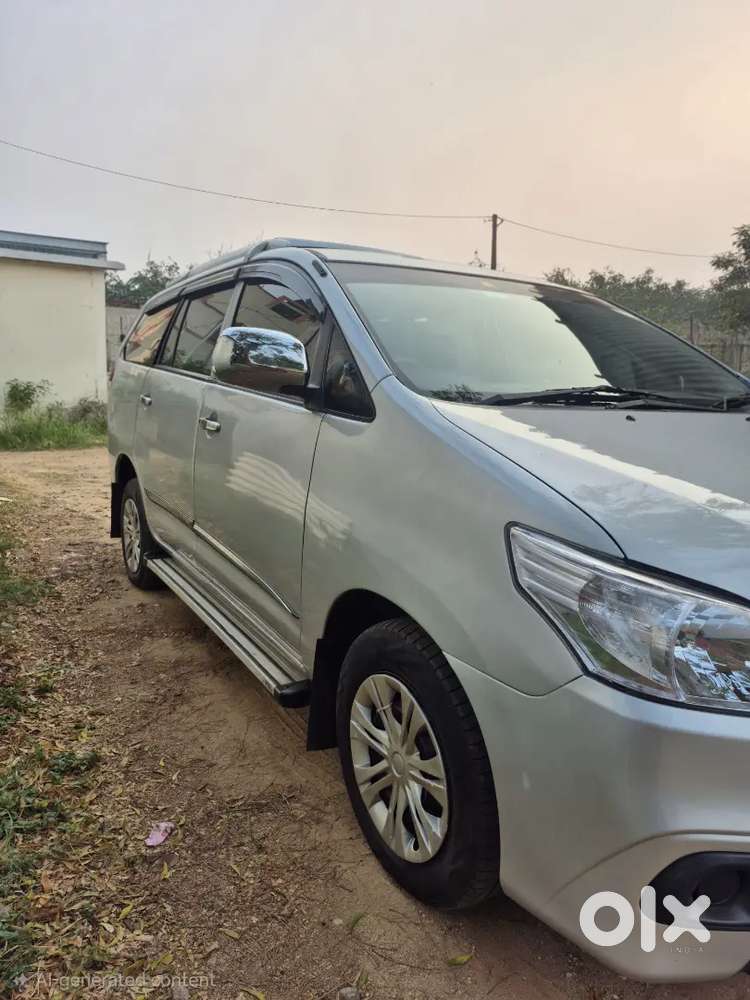 Toyota Innova T- Board 2.5 Gx 2011