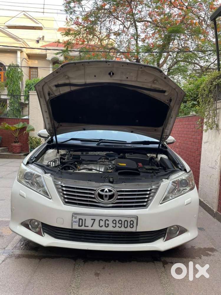 Toyota Camry Car 2013 Model Showroom Condition