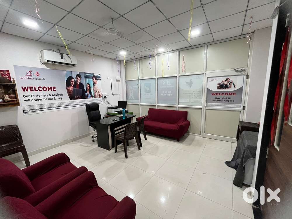 FULLY FURNISHED COMMERCIAL SPACE
