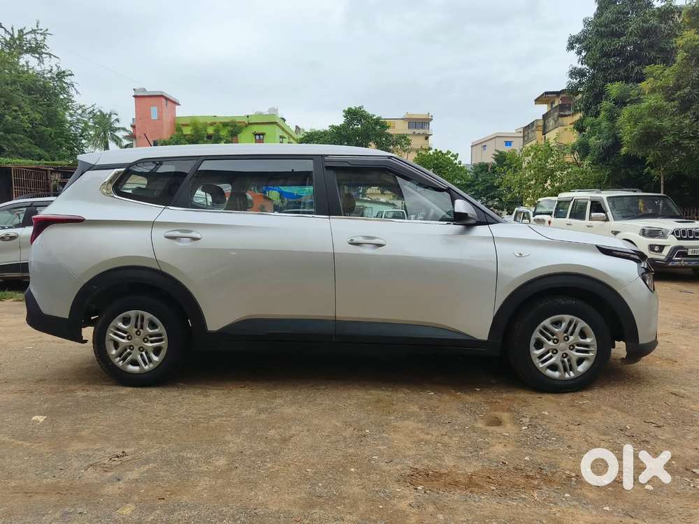 Kia Carens 1.5 Premium 7 Str, 2023, Petrol