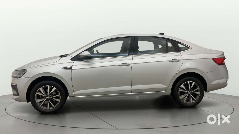 Skoda Slavia Style 1.0l Tsi Mt, 2023, Petrol