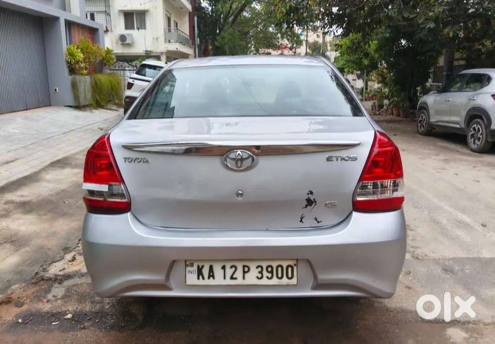 Toyota Etios, 2011, Petrol