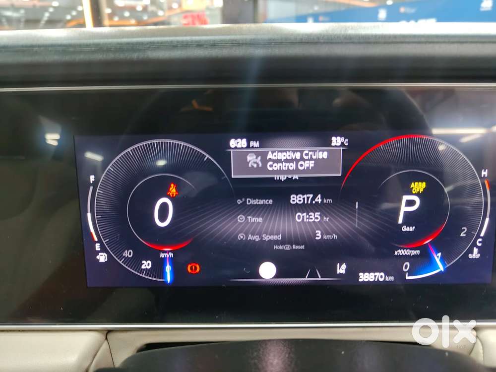 Mahindra Xuv700 2.2 Ax 7 Diesel At Luxury Pack Str Awd, 2023, Diesel