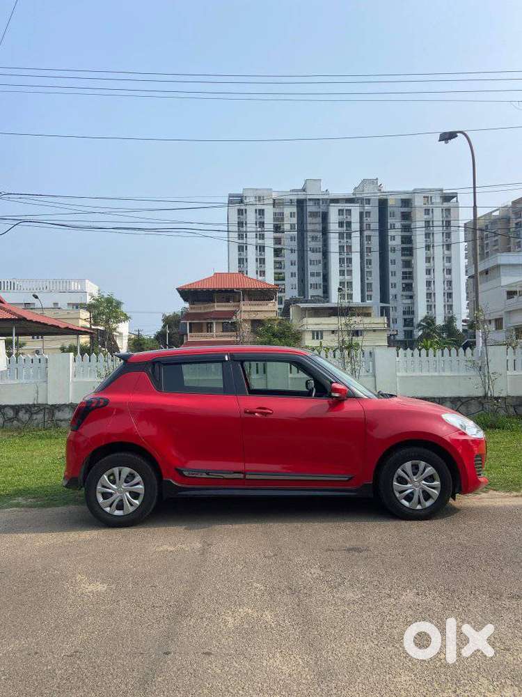 Maruti Suzuki Swift 1.2 Vxi (o), 2022, Petrol