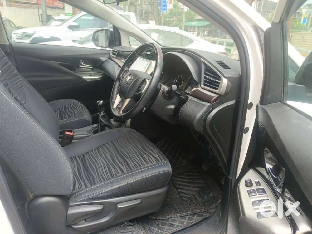 Toyota Innova Crysta 2.4 V 8 Str, 2022, Diesel
