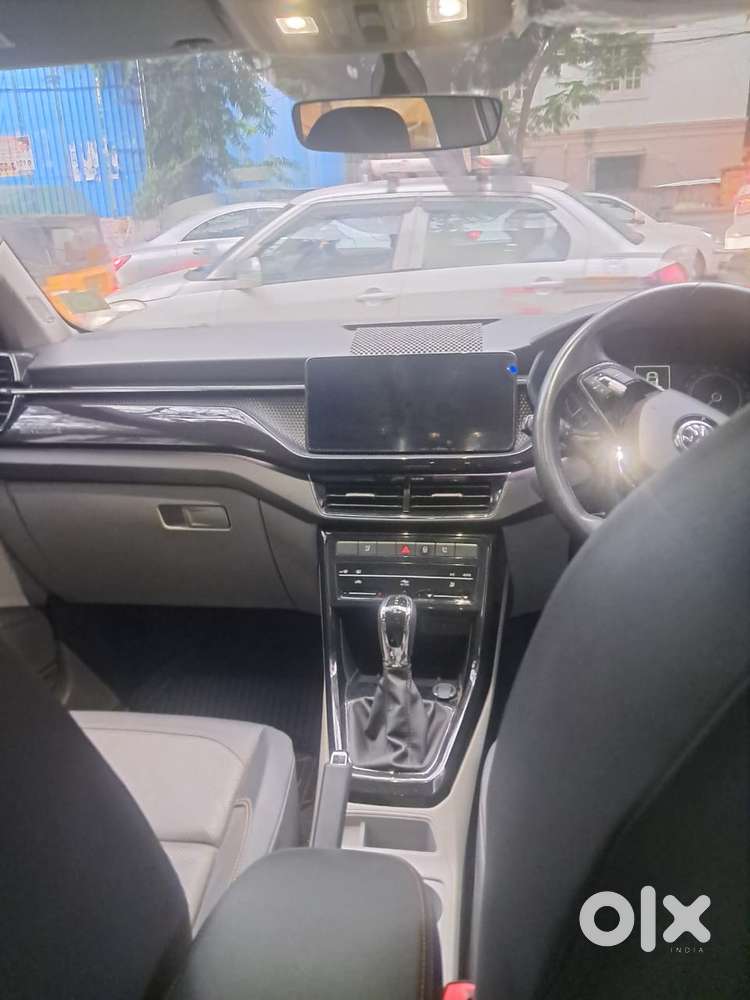 Skoda Kushaq Anniversary Edition 1.0l Tsi At, 2022, Petrol