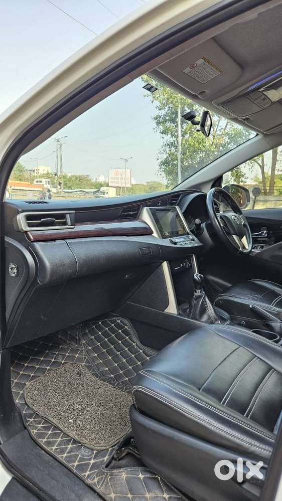 Toyota Innova Crysta 2.4 V, 2017, Diesel