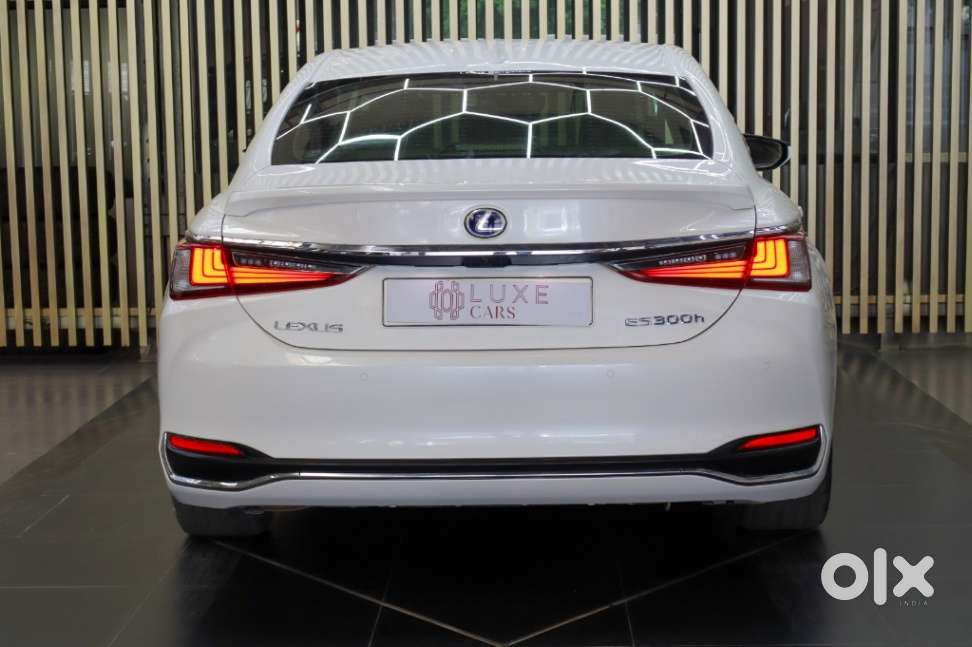 Lexus Es 300h Luxury, 2020, Cng & Hybrids