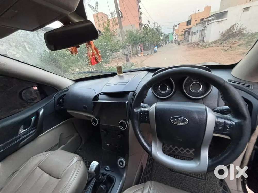 Mahindra Xuv500 2017 Diesel 140000 Km Driven