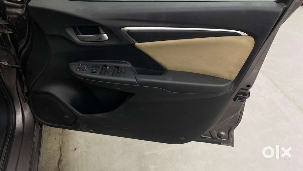 Honda Jazz 1.2 V At I Vtec, 2016, Petrol