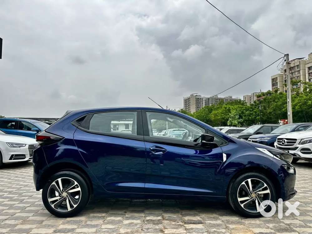 Tata Altroz Xza Plus (o) (s), 2023, Petrol