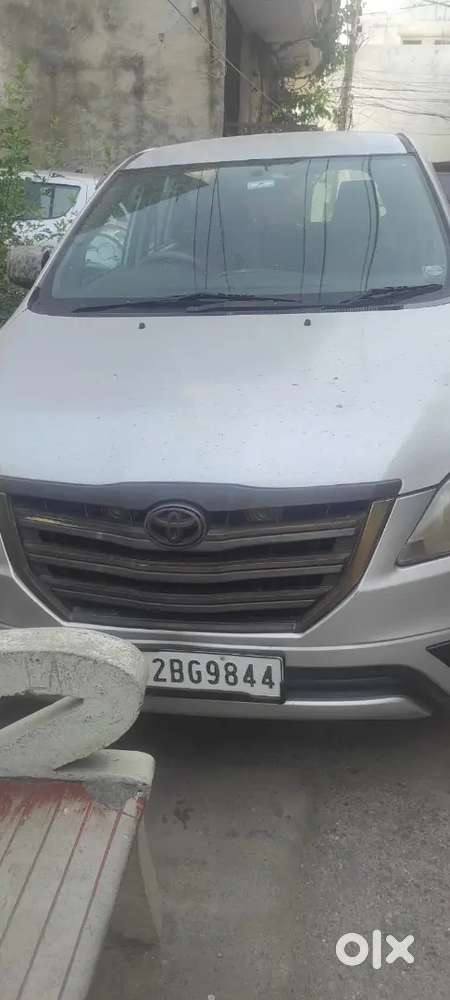 Toyota Innova 2010