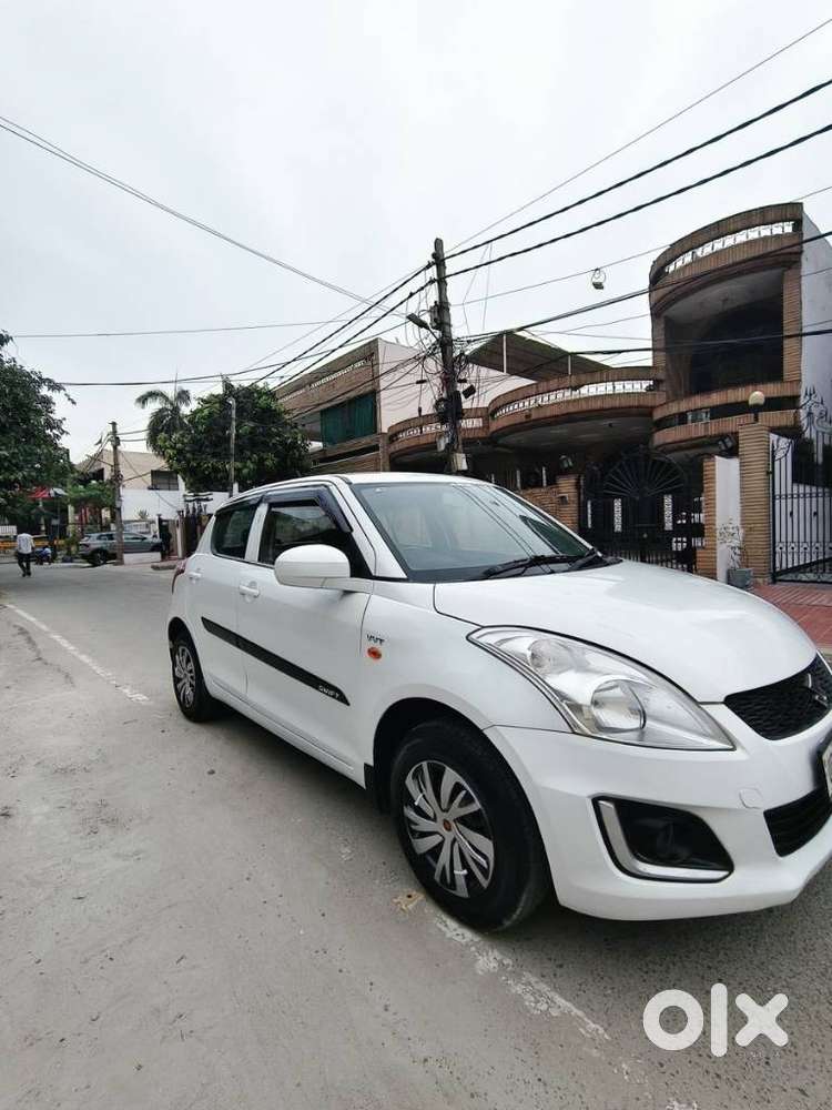 Maruti Suzuki Swift Lxi Optional-o, 2016, Cng & Hybrids