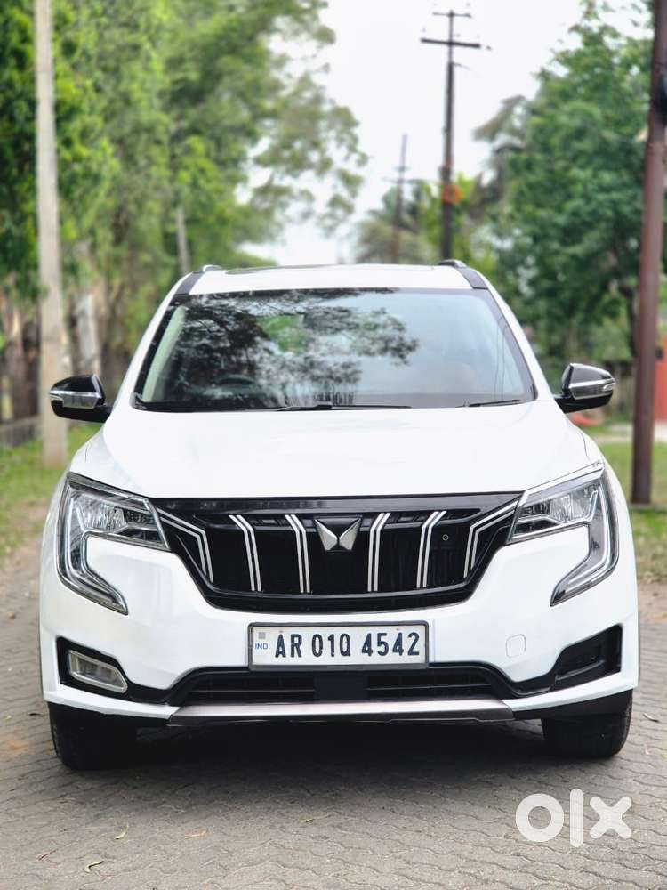 Mahindra Xuv700 2.2 Ax 5 Diesel At Str, 2022, Diesel