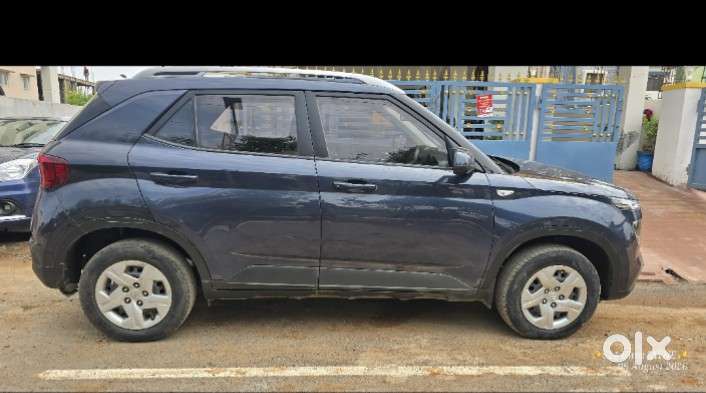 Hyundai Venue S 1.2 Petrol, 2022, Petrol