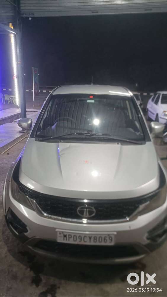 Tata Hexa Xm