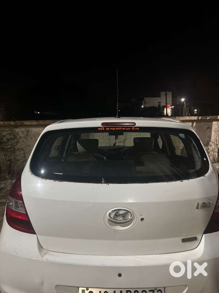 Hyundai Car Manual 2011