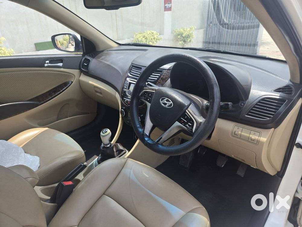 Hyundai Verna Fluidic 1.6 Crdi Sx Opt, 2012, Diesel