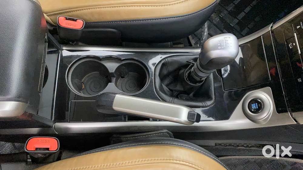 Mahindra Xuv500 W11, 2019, Diesel