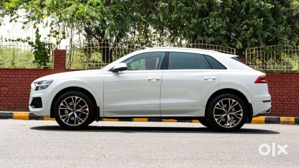 Audi Q8 3.0 Celebration Edition, 2022, Petrol