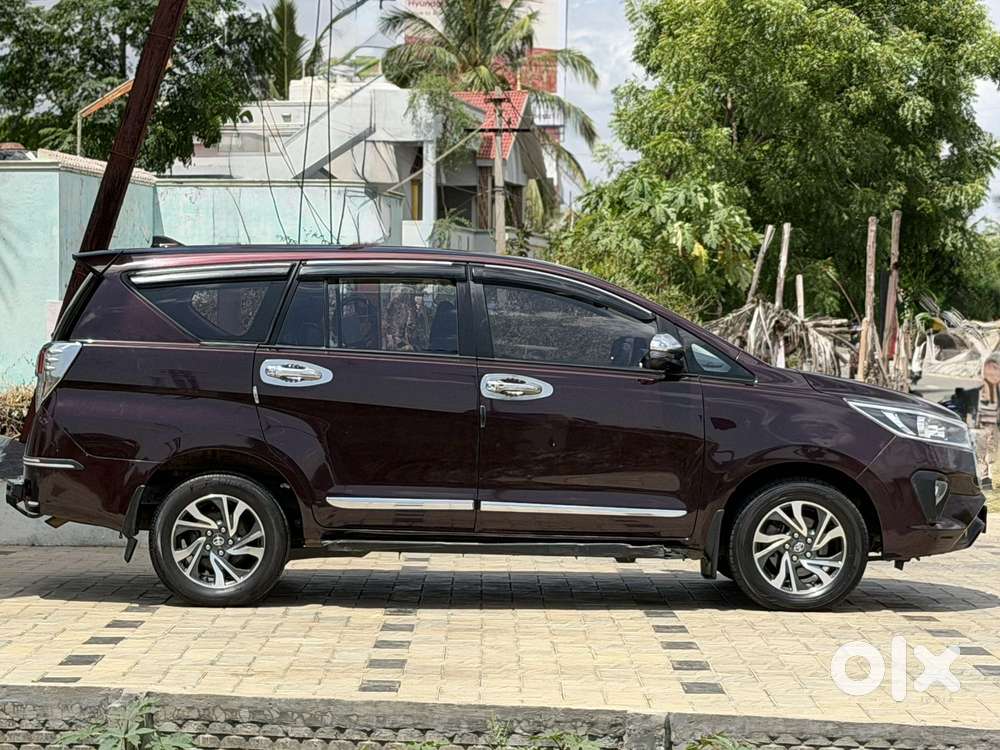 Toyota Innova Crysta 2.4 G Mt, 2021, Diesel