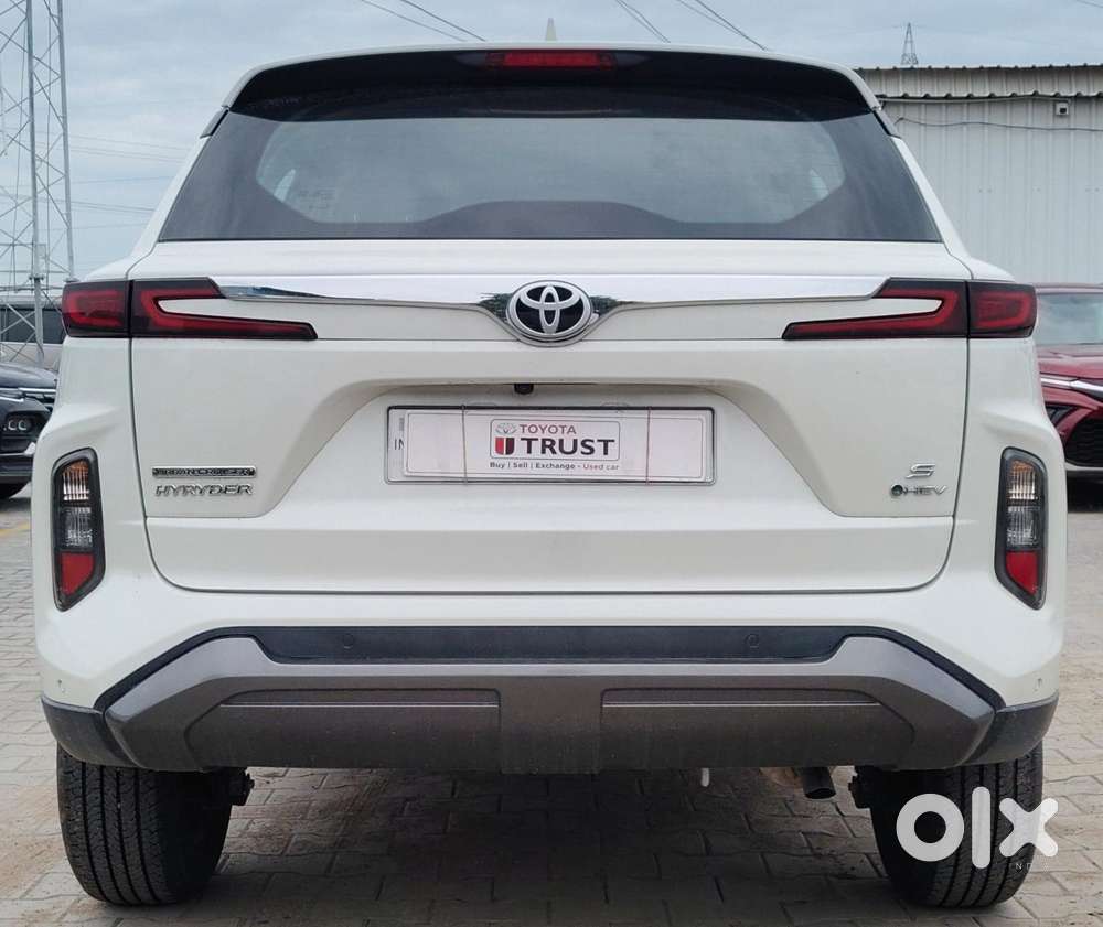 Toyota Urban Cruiser Hyryder 1.5 S Hybrid, 2025, Petrol