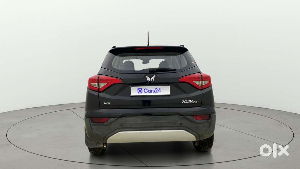 Mahindra Xuv300 W8 Diesel, 2023, Diesel