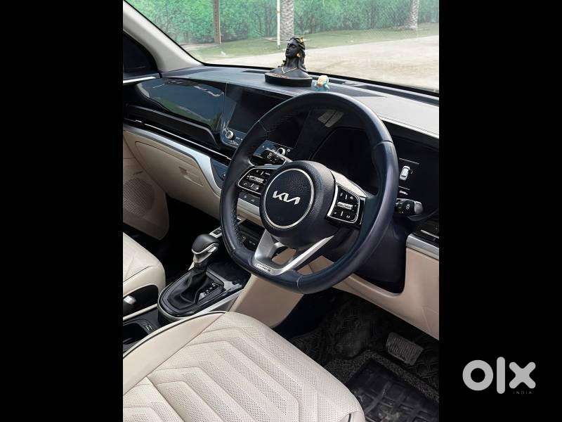 Kia Carens 1.4 Luxury Plus 6 Str, 2023, Petrol