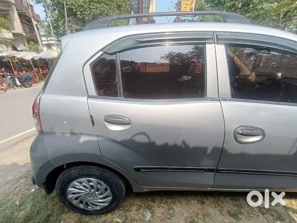 Car Bilkul New Hai Koi Dikkat Nahi Hai Sab Paper Complete Hai