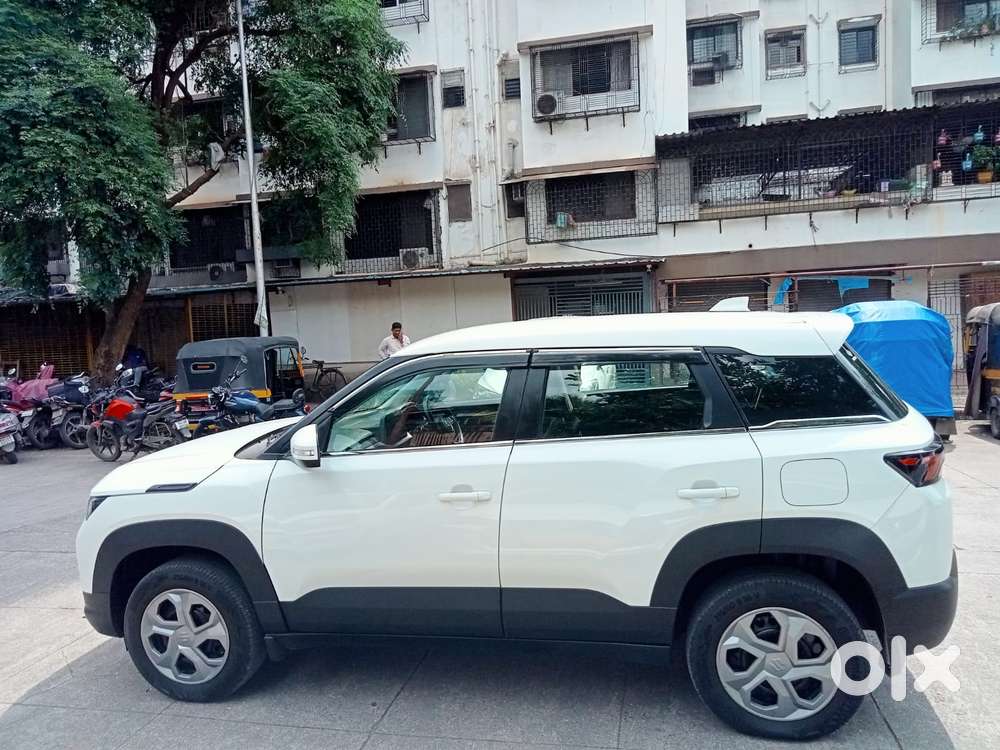 Maruti Suzuki Brezza Vxi At, 2023, Petrol