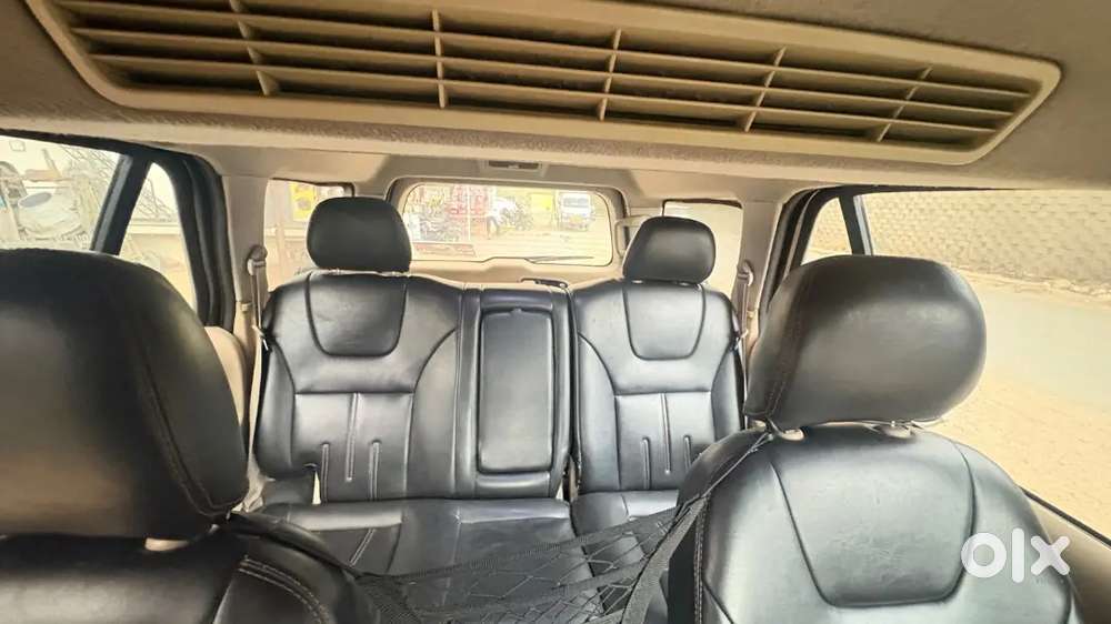 Tata Safari Storme L 2014