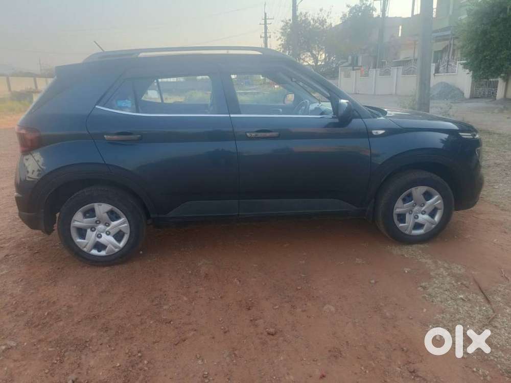 Hyundai Venue 1.2 S Plus, 2021, Petrol
