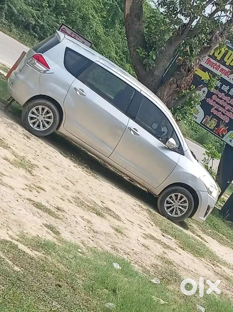 Maruti Ertiga Lxi 2010