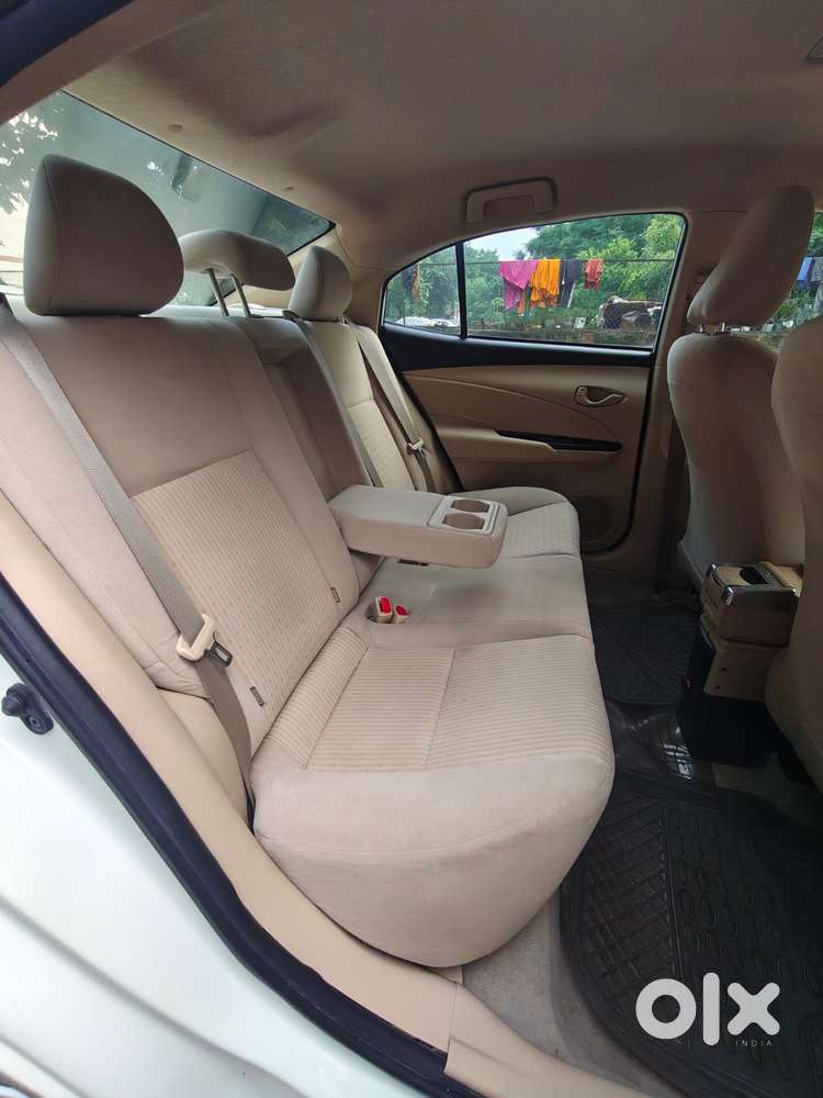 Toyota Yaris J Optional Cvt, 2021, Petrol